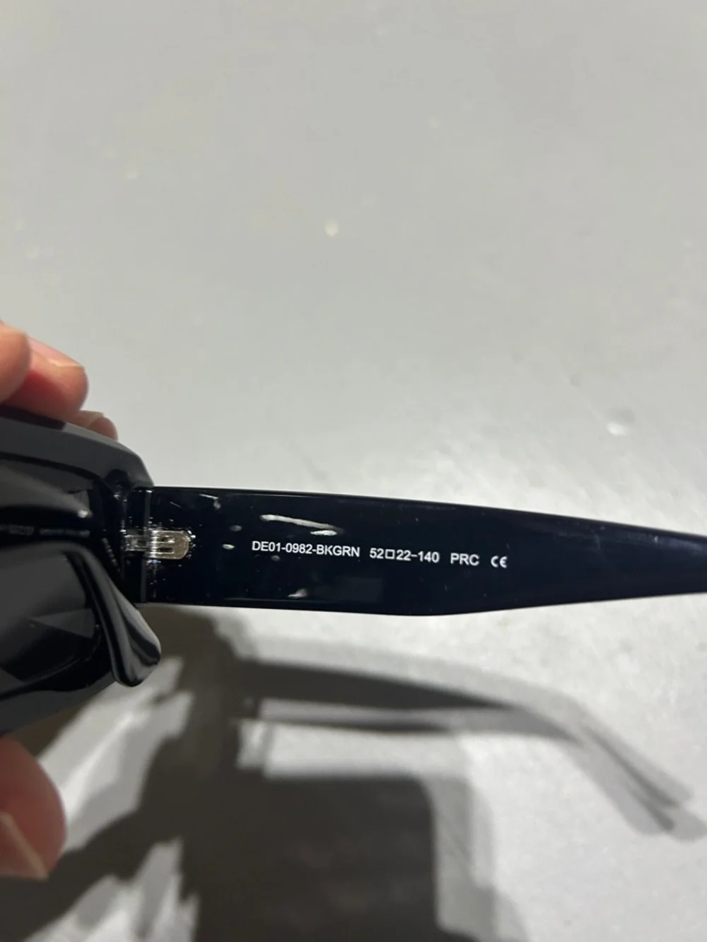 (NEW) Sephora x DIFF Indy Black Chunky Polarized Sunglasses with Hard Case